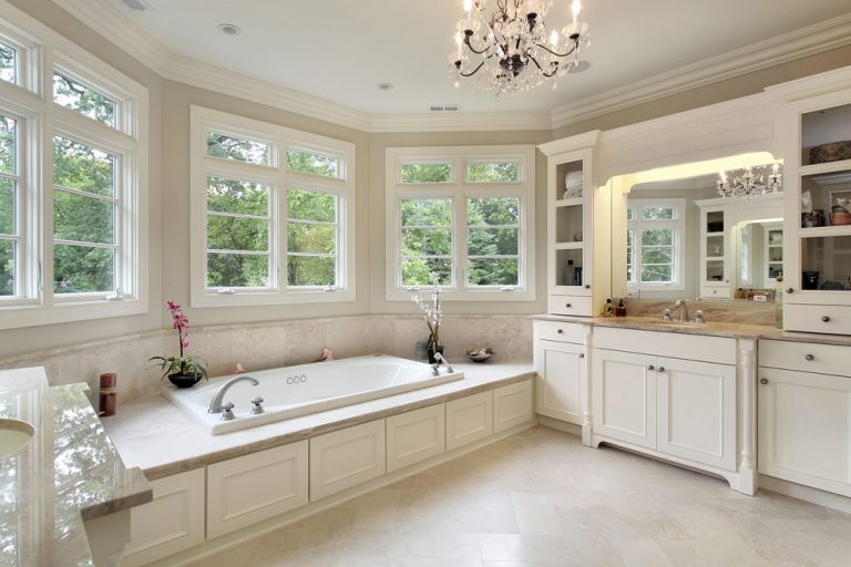 Jericho Beautiful White Bathroom 768x512